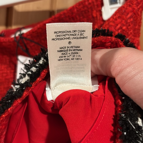 ‼️ALICE+OLIVIA Holiday Tweed Suit - Picture 13 of 14